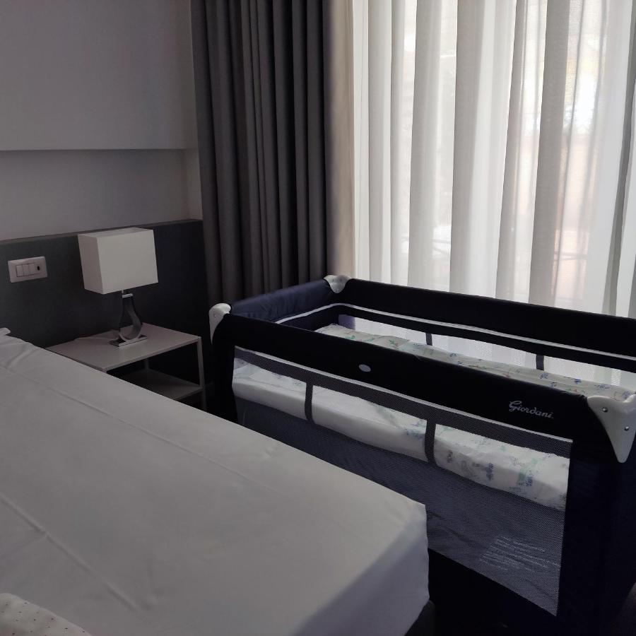 Ema Flat In Trastevere Roma Exterior foto